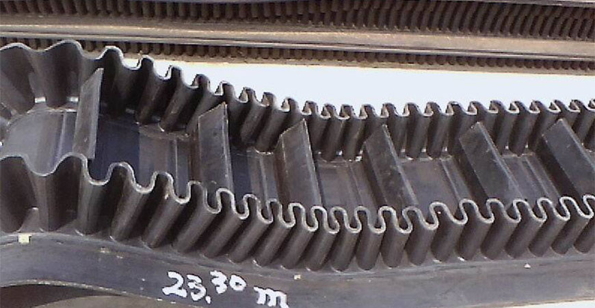 Corner conveyor belt